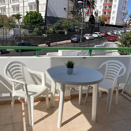 Tirma Red Apartment