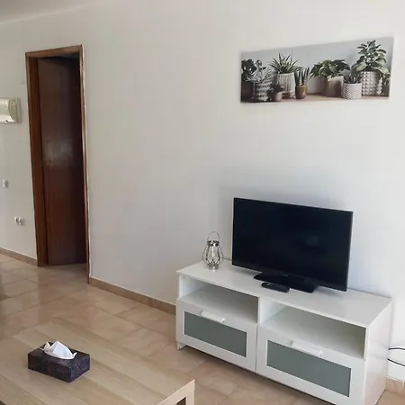 Tirma Red Apartment